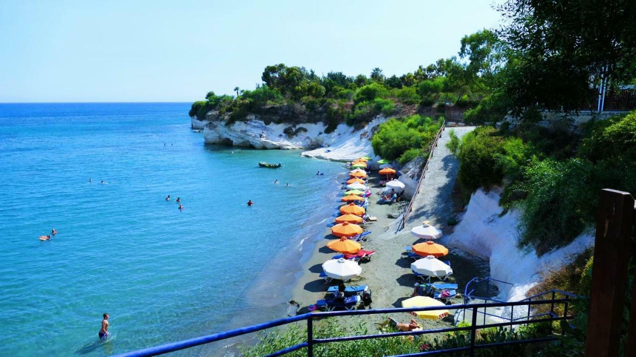 Governors Beach Panayiotis Aparthotel Exterior photo